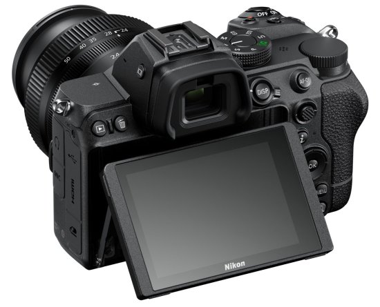 Levnější full frame CSC Nikon Z5 přichází se dvěma SDXC sloty