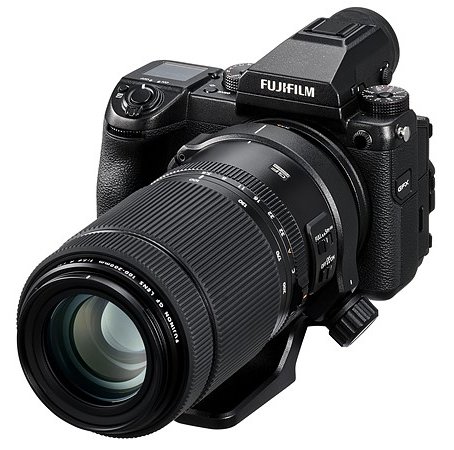 Fujifilm představil telezoom GF 100-200mm F5.6 pro GFX