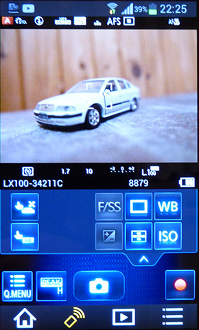 Panasonic Lumix LX100: pozoruhodný profi kompakt