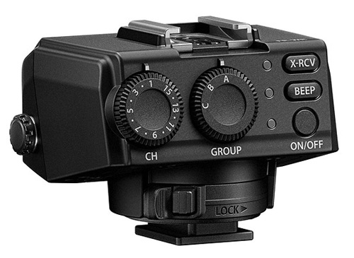 Olympus představil bezdrátový blesk FL-700WR a nové příslušenství