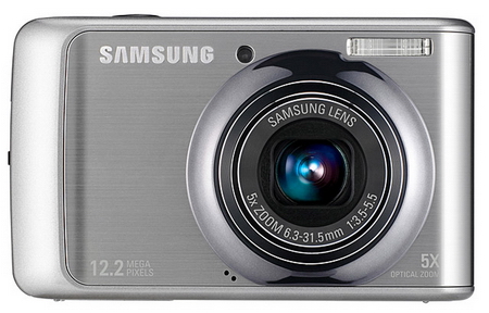 Samsung přichází se třemi novými kompakty