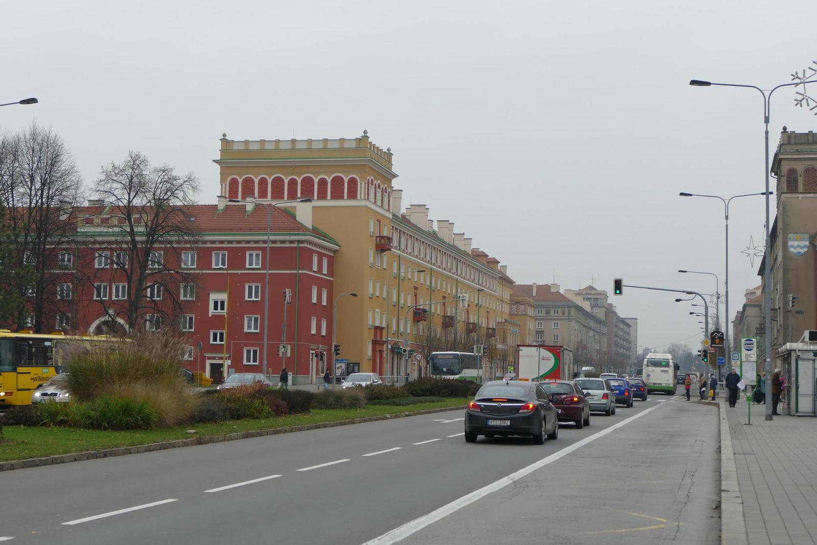 Panasonic Lumix FZ1000: legenda je zpátky