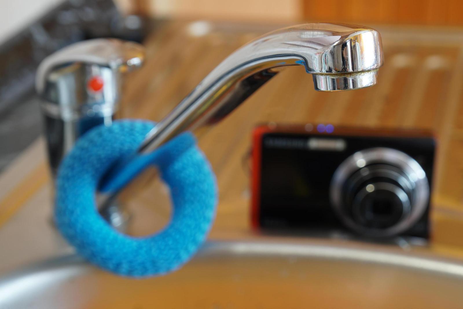 Sony Carl Zeiss Vario-Tessar T* 16-70mm F4 OSS (SEL1670Z)