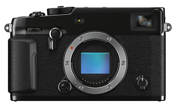 Fujifilm představil titanový X-Pro3 se skrytým displejem