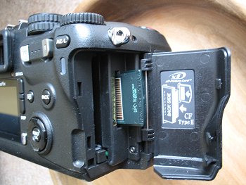 Fujifilm S7000: šestimegapixel s šestinásobným optickým zoomem