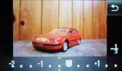 Canon IXUS 200 IS: poprvé dotykově