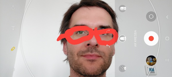 Samsung Galaxy A52s 5G: populární univerzál