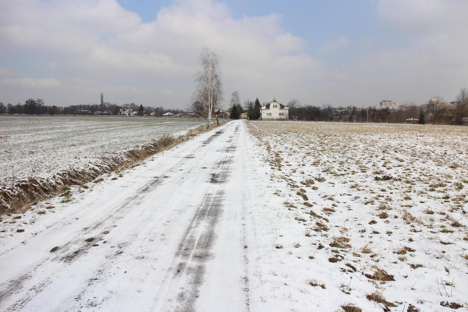 Canon EOS M: první pokus