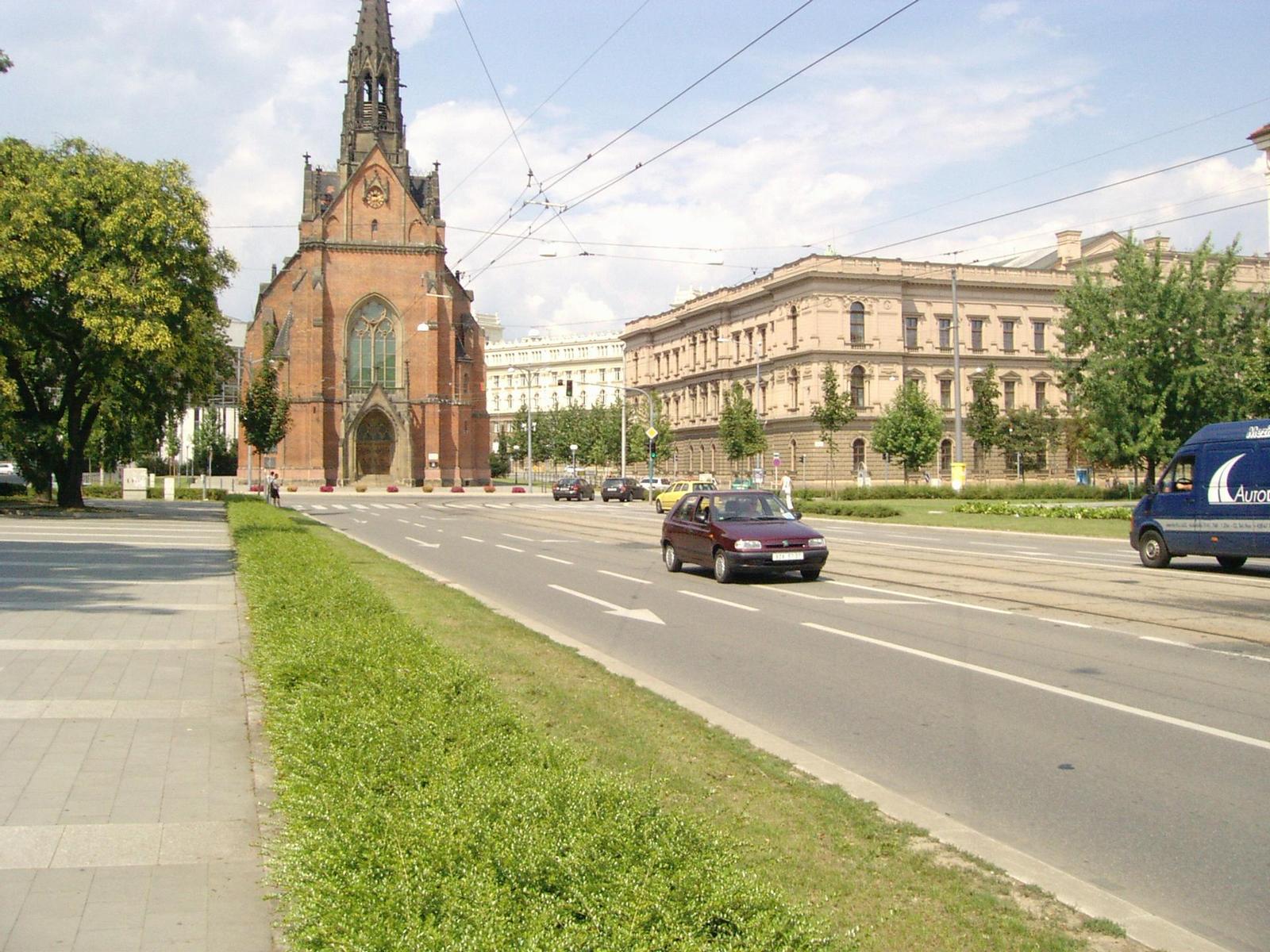 DiGICAM Aosta AX330C: nově již s CCD a AF