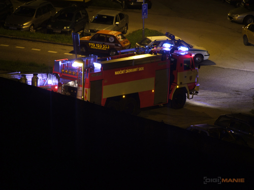 Fujifilm S100FS: jde zrcadlovkám po krku