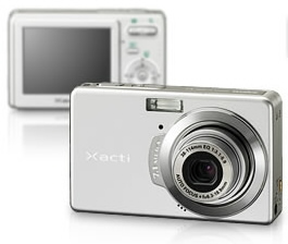 Kompaktík Sanyo Xacti VPC-E7 uveden
