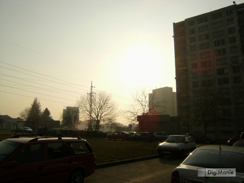 FinePix F480: levný kompakt se širokoúhlým objektivem