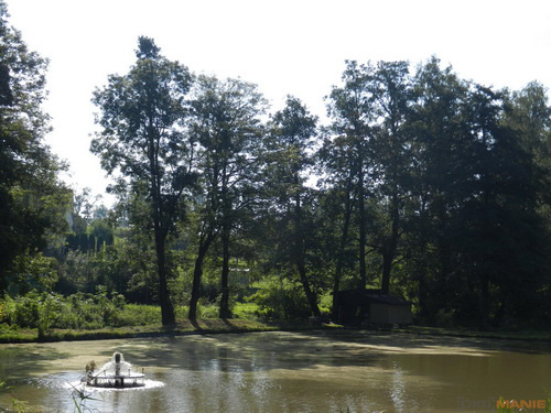 Nikon Coolpix S9100: rudý bojovník