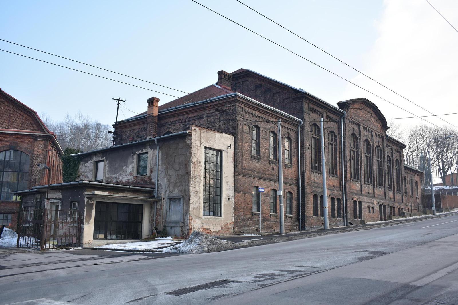 Nikon AF-P NIKKOR 18-55mm f/3.5-5.6G VR