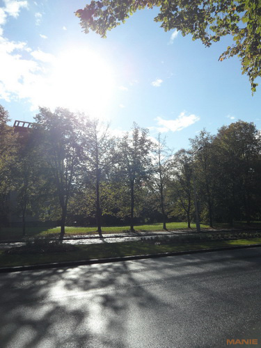 Samsung WB210: dotkněte se 21 milimetrů!