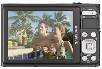 Novinky u Samsungu - zrcadlovka i elegantní kompakt