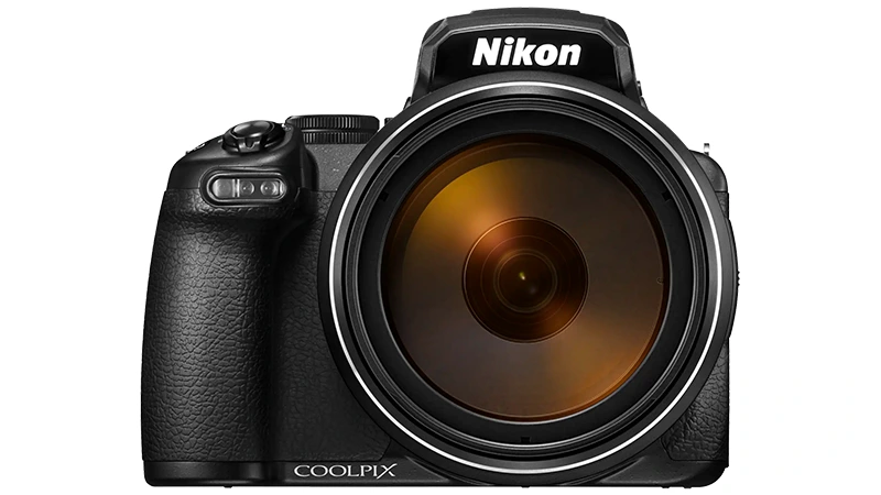 Nikon uvedl 125× ultrazoom Coolpix P1100, nabídne přepočtených 3000 mm