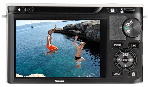 Nikon 1: bezzrcadlovky V1 a J1 jsou tu!