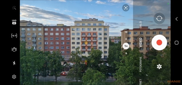 Samsung Galaxy S22 Ultra: pětioký fotografický král?