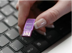 Ještě menší data: Sony Micro Vault Tiny