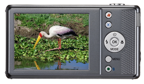 Kapesní ultrazoom Pentax Optio VS20 se dvěma spouštěmi a dobrou světelností