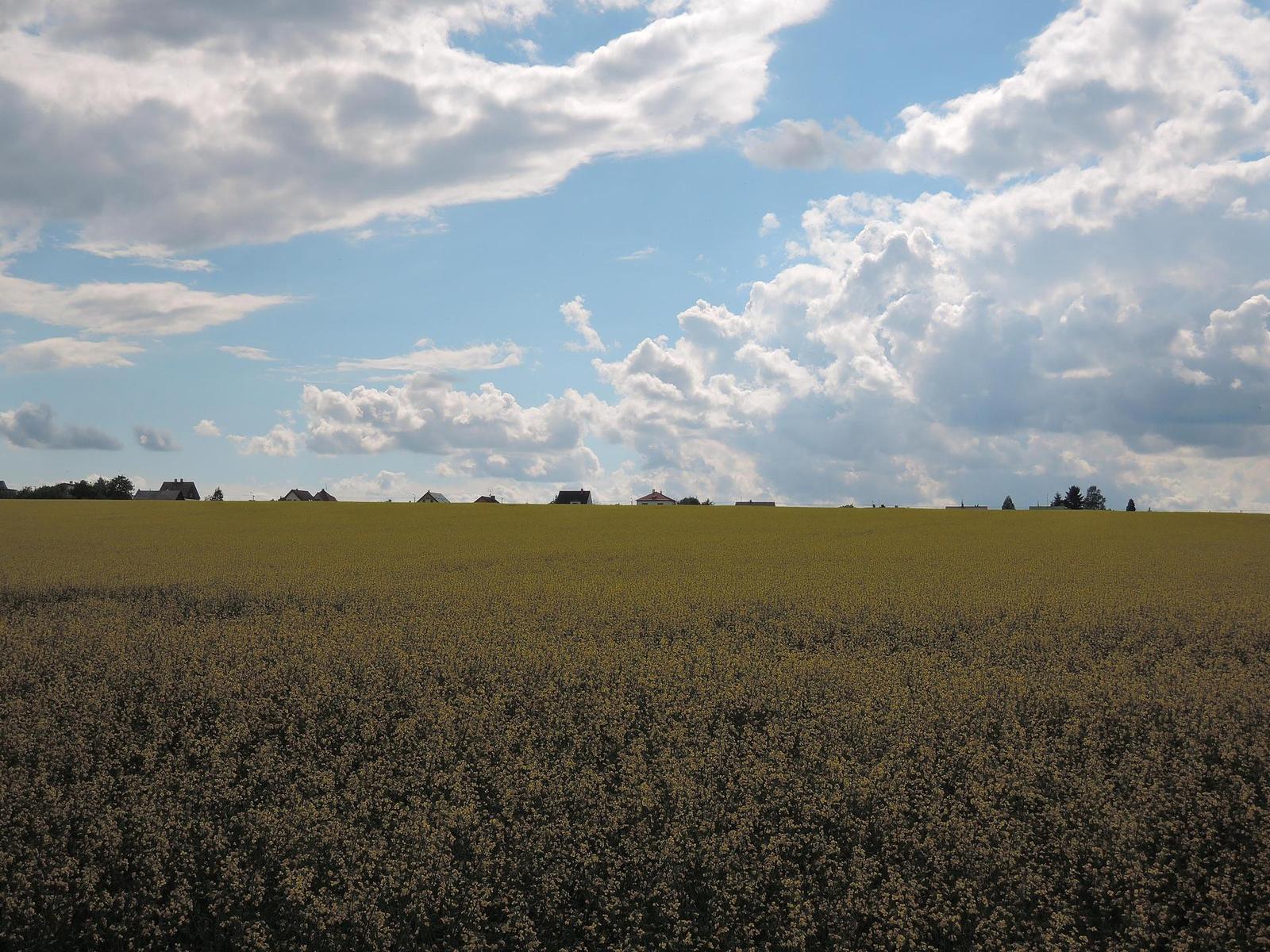 Nikon Coolpix P330: do vyšších sfér