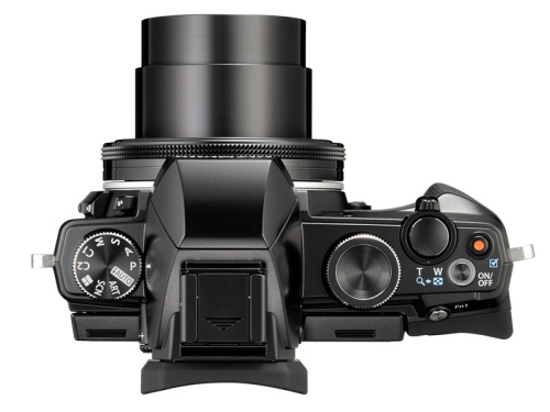 Ultrazoom Olympus Stylus 1 s 1/1,7" senzorem a světelností F2,8