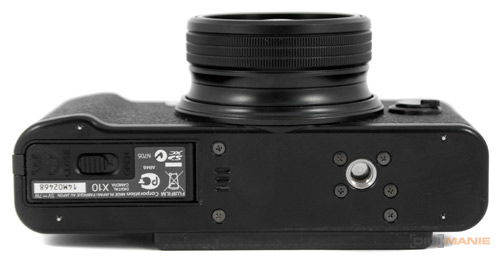 Fujifilm X10: retroborec