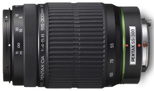 Pentax uvedl pět nových objektivů