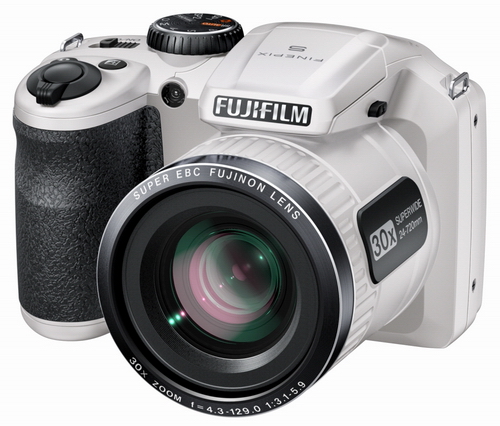 Šest ultrazoomů Fujifilm FinePix S4600, S4700, S4800, S6600, S6700 a S6800