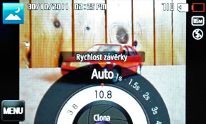 Samsung MV800: pro každý úhel i autoportréty