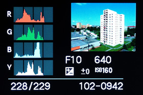Panasonic Lumix G3: menší a lehčí, je i lepší?
