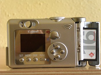 Canon PowerShot A70: Rychlý stříbrný krasavec