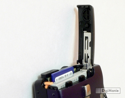 FinePix F480: levný kompakt se širokoúhlým objektivem