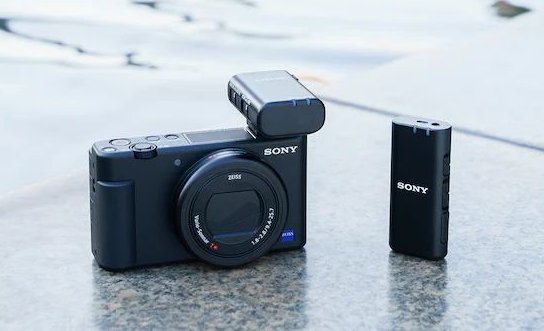 Sony pro vloggery: nové bezdrátové mikrofony ECM-W2BT a ECM-LV1