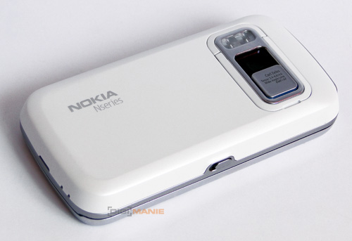 Nokia N86 8MP: s objektivem od profíka