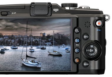 Olympus E-PL2 - PEN se spoustou novinek a inovovaným designem