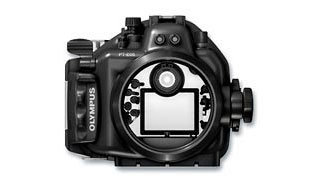 Olympus představil podvodní pouzdro pro E-520