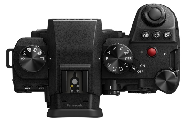 Panasonic Lumix S5 II dostává fázový AF, aktivní IS i ventilátor