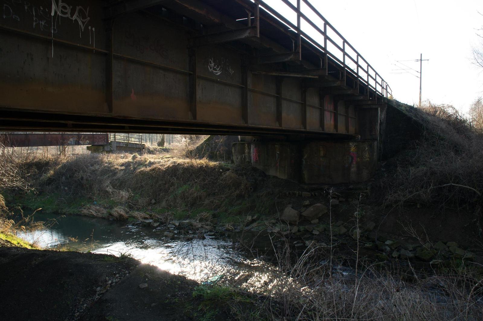 Srovnání po 6 letech, APS Samsung 14,6 MPx vs 28 MPx