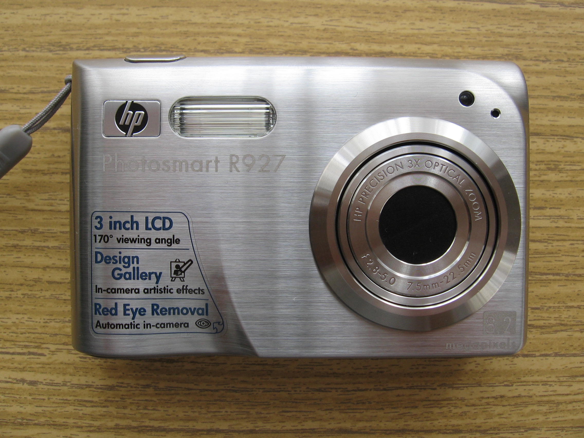 HP Photosmart R927: Vyvážené stříbro