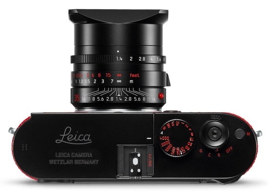 Červená Leica M-P "grip" od Rolfa Sachse