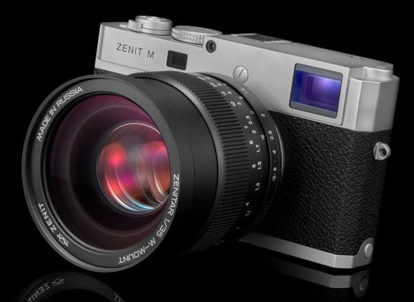 Zenit M, nový dálkoměr v setu s 35mm F1,0 objektivem