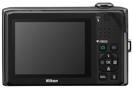 Nikon uvedl Coolpix S1000pj, kompakt s projektorem