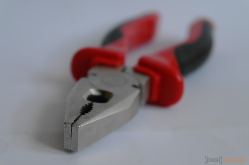 Samsung NX100: "zrcadlovka" do kapsy