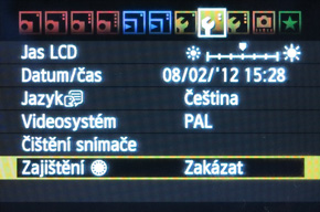 Canon EOS 60D: na pomezí dvou světů