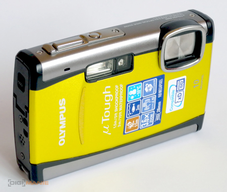 Olympus mju Tough 6000 vs. 8000: 10 proti 12