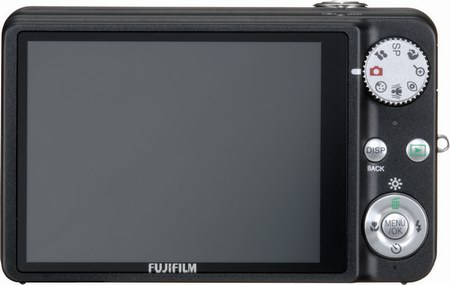 Fujifilm přichází s novými kompakty J100, J110W, J120 a J150W
