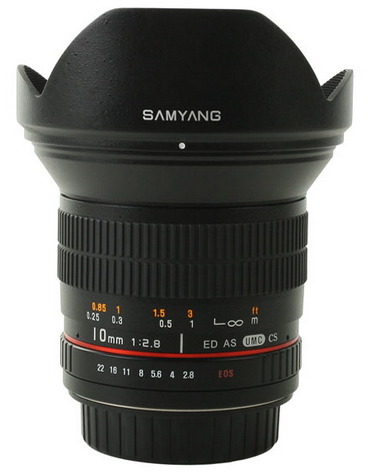 Samyang ukázal 10mm F2,8 objektiv pro APS-C