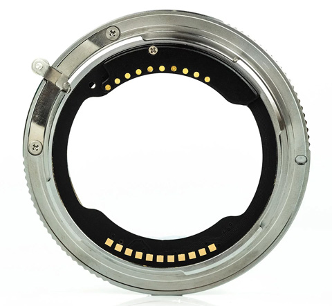 Techart TZE-01, adaptér pro FF CSC Nikonu a objektivy Sony FE